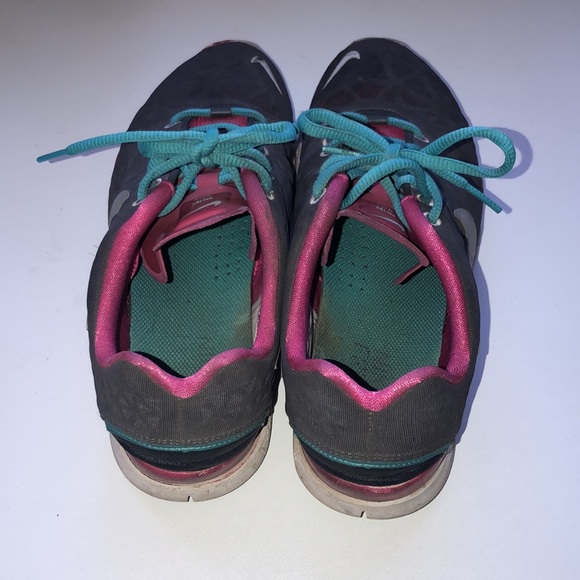 NIKE FREE TR FIT 3 (women’s 9) - Picture 2 of 5